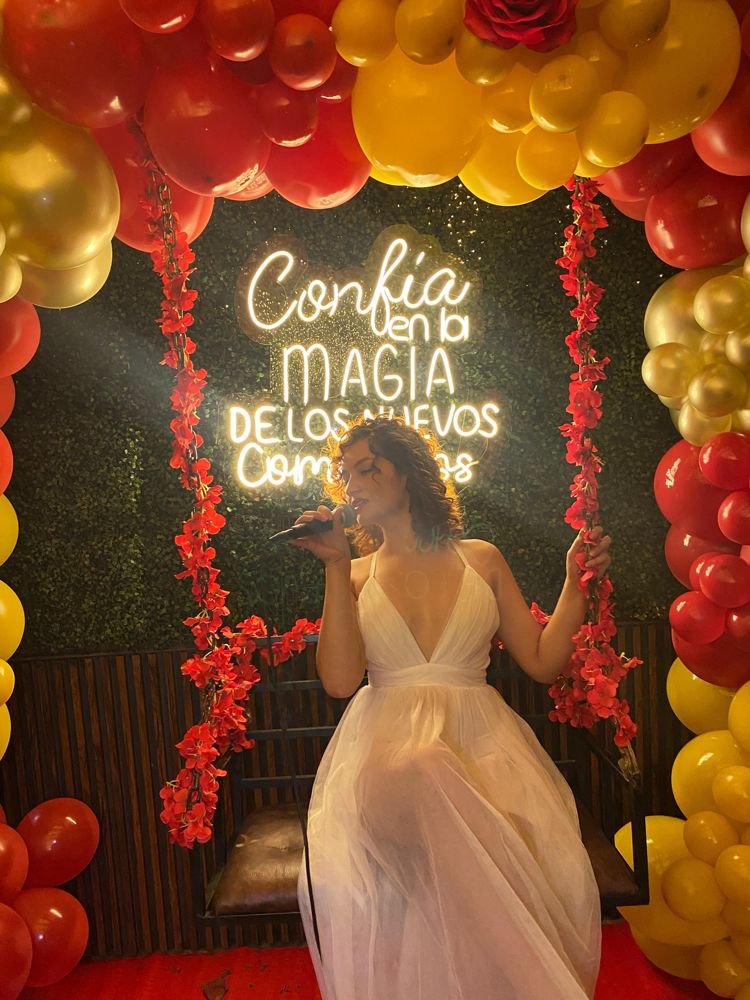 Presentación con decoración de globos